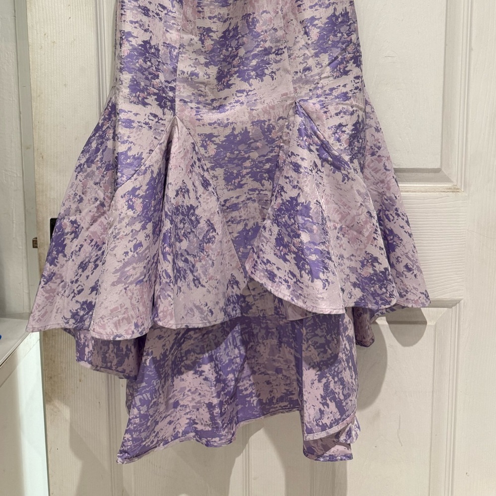 Dress - Picture 3 of 3